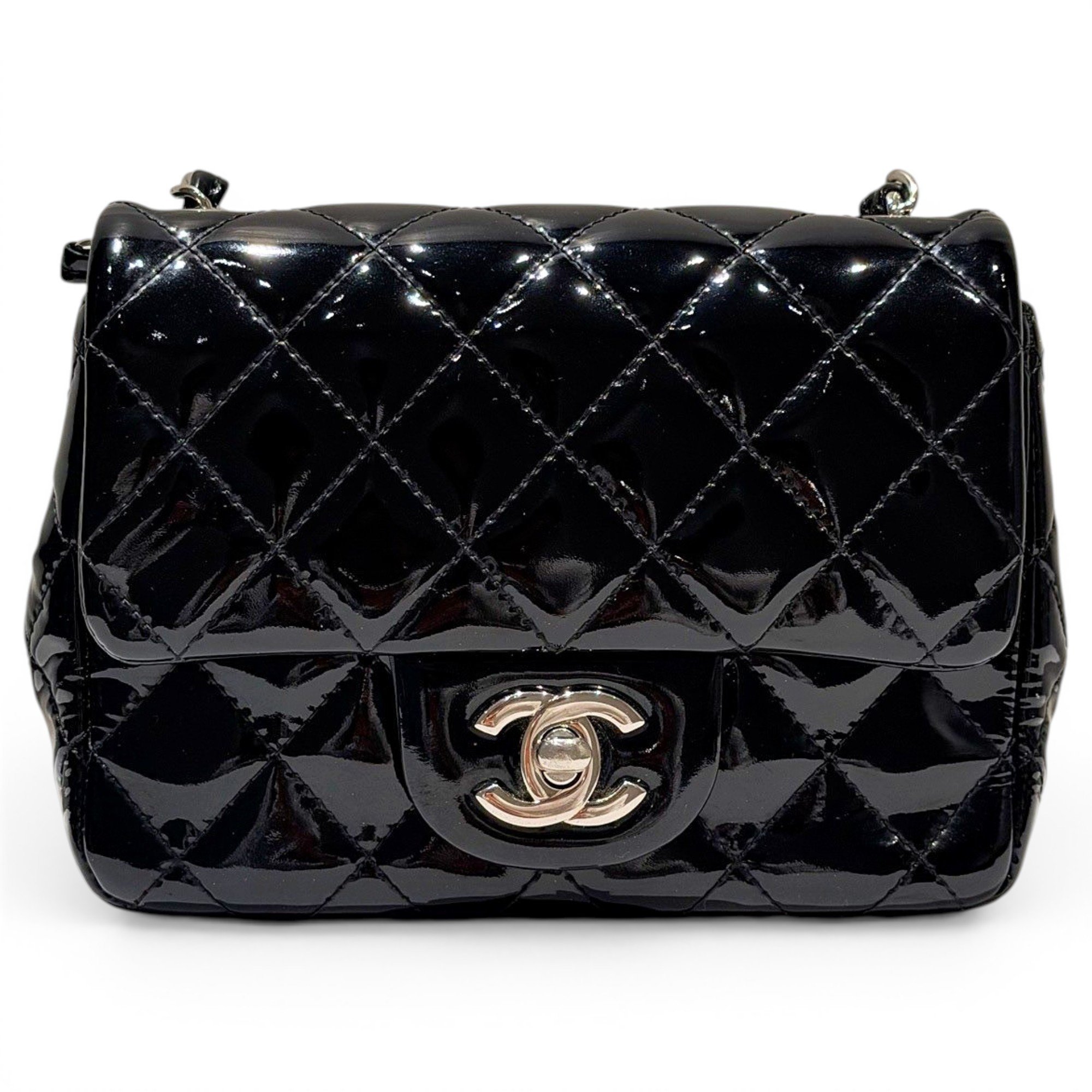 Timeless/Classique patent leather crossbody bag