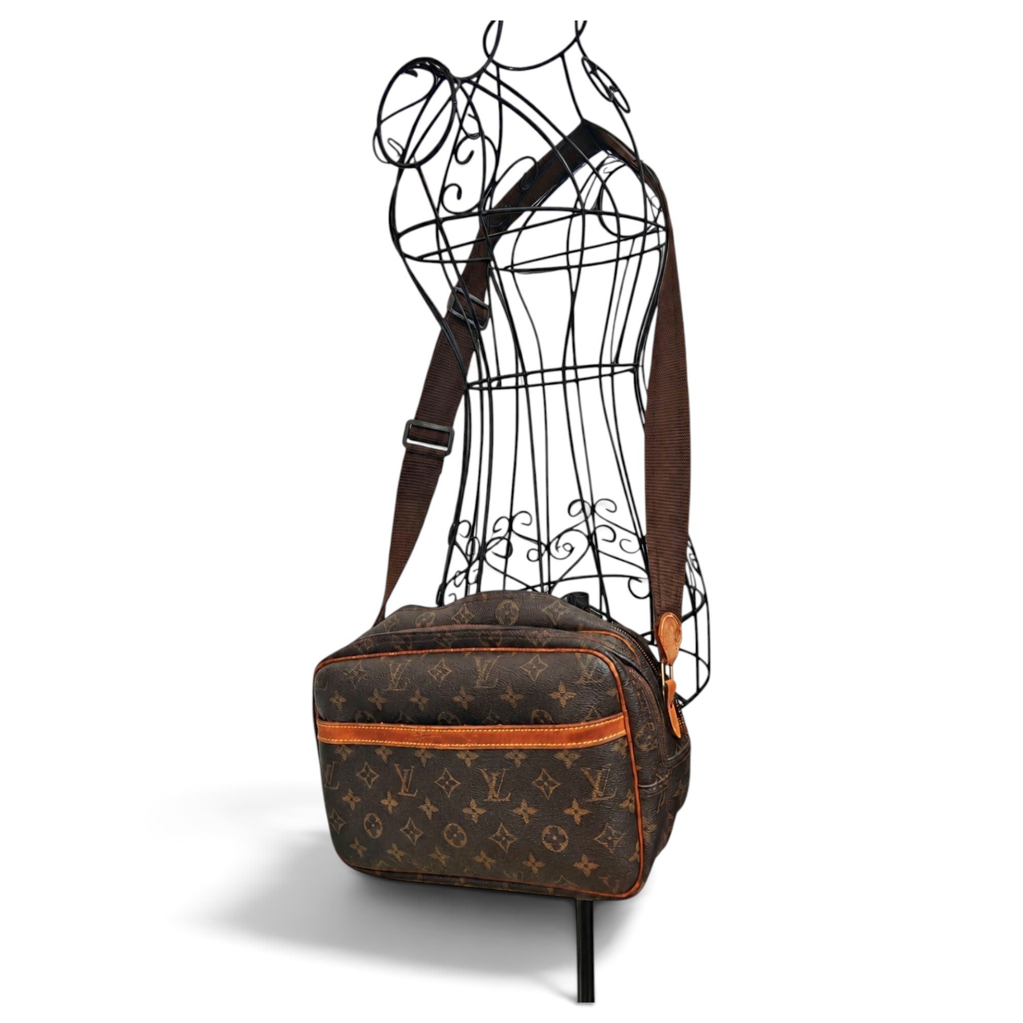 Reporter leather crossbody bag