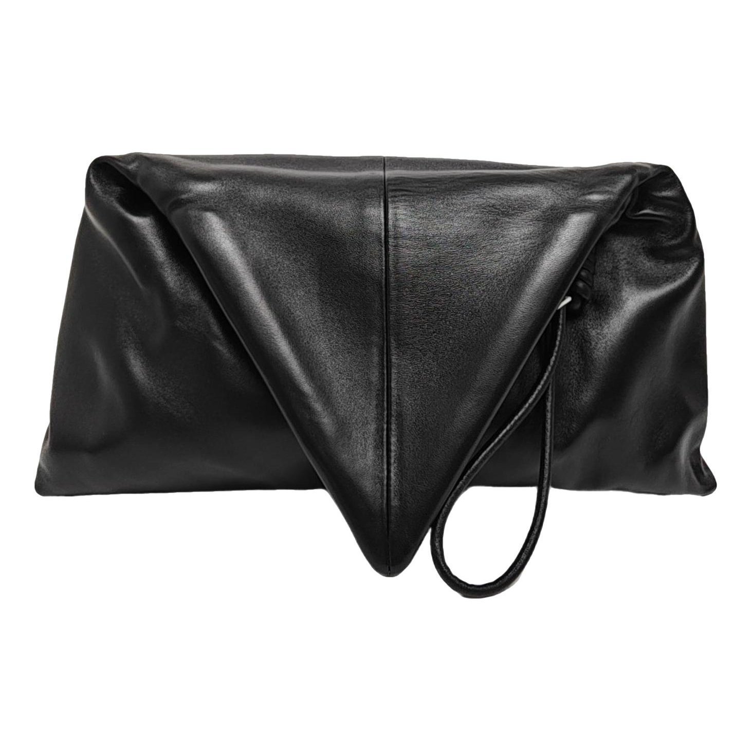 BV Trine leather handbag