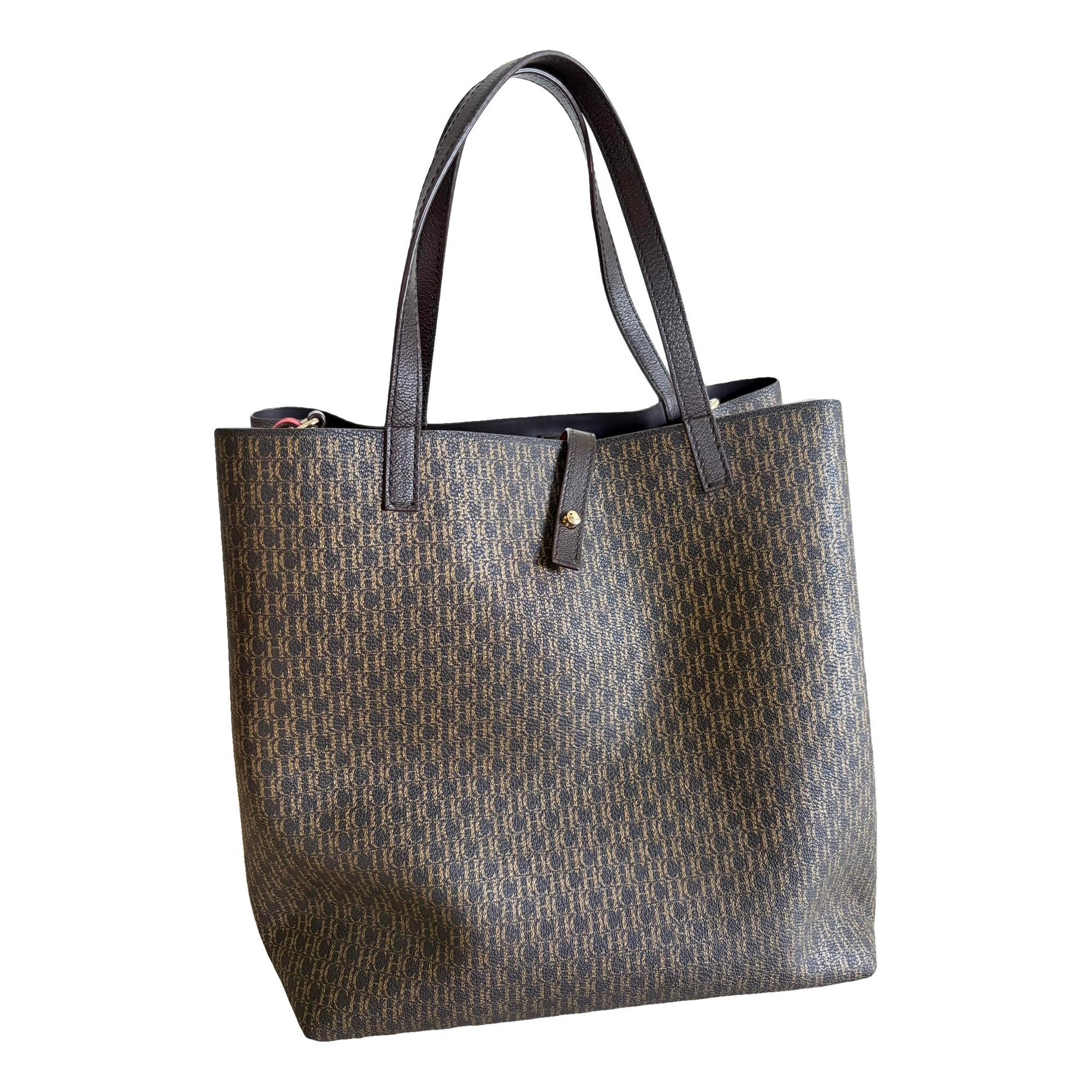Leather travel bag