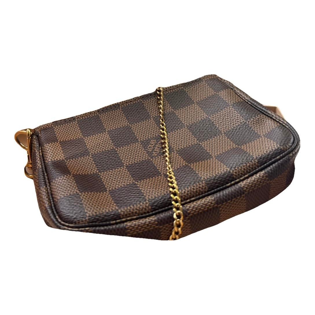 Pochette Accessoire leather bag