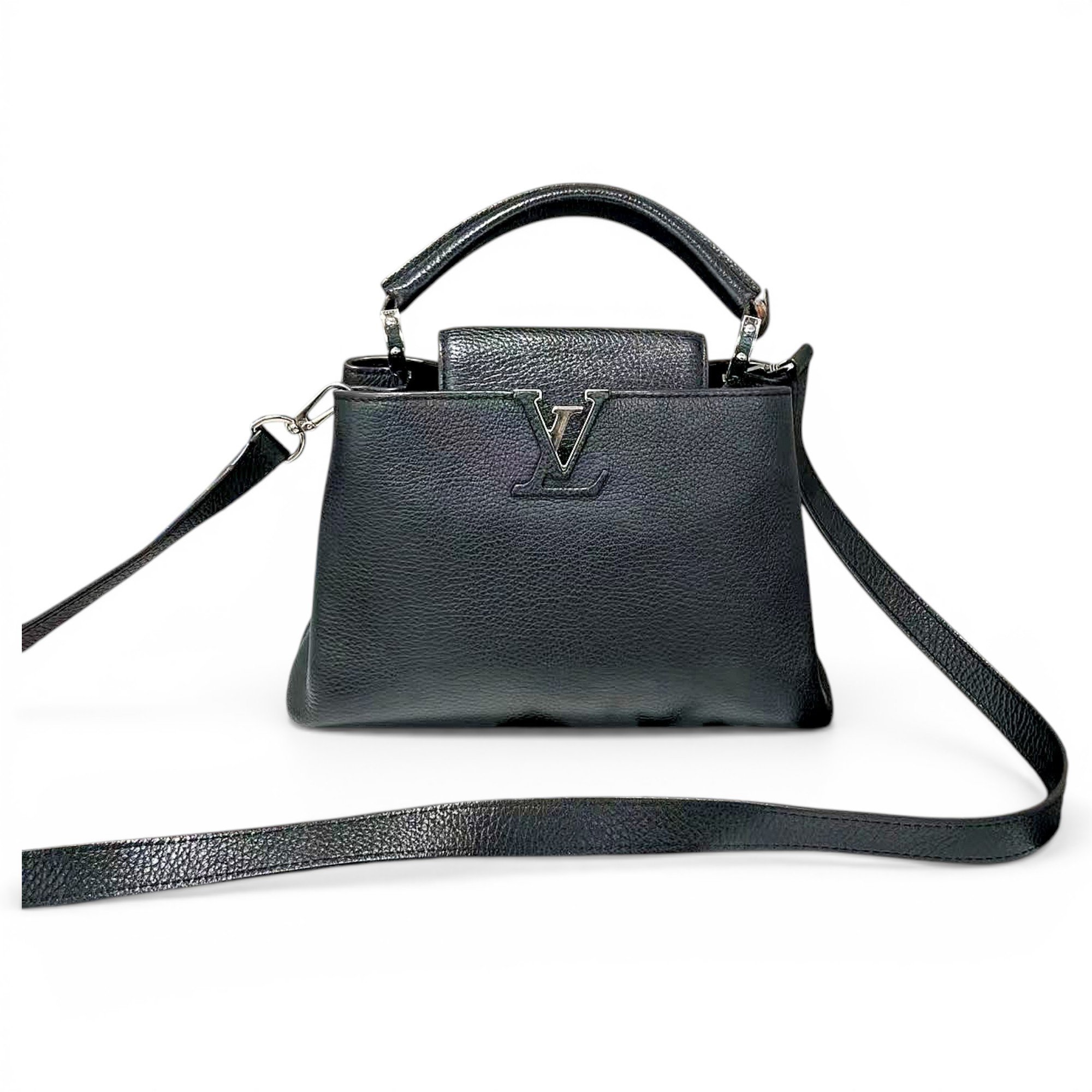 Capucines leather handbag