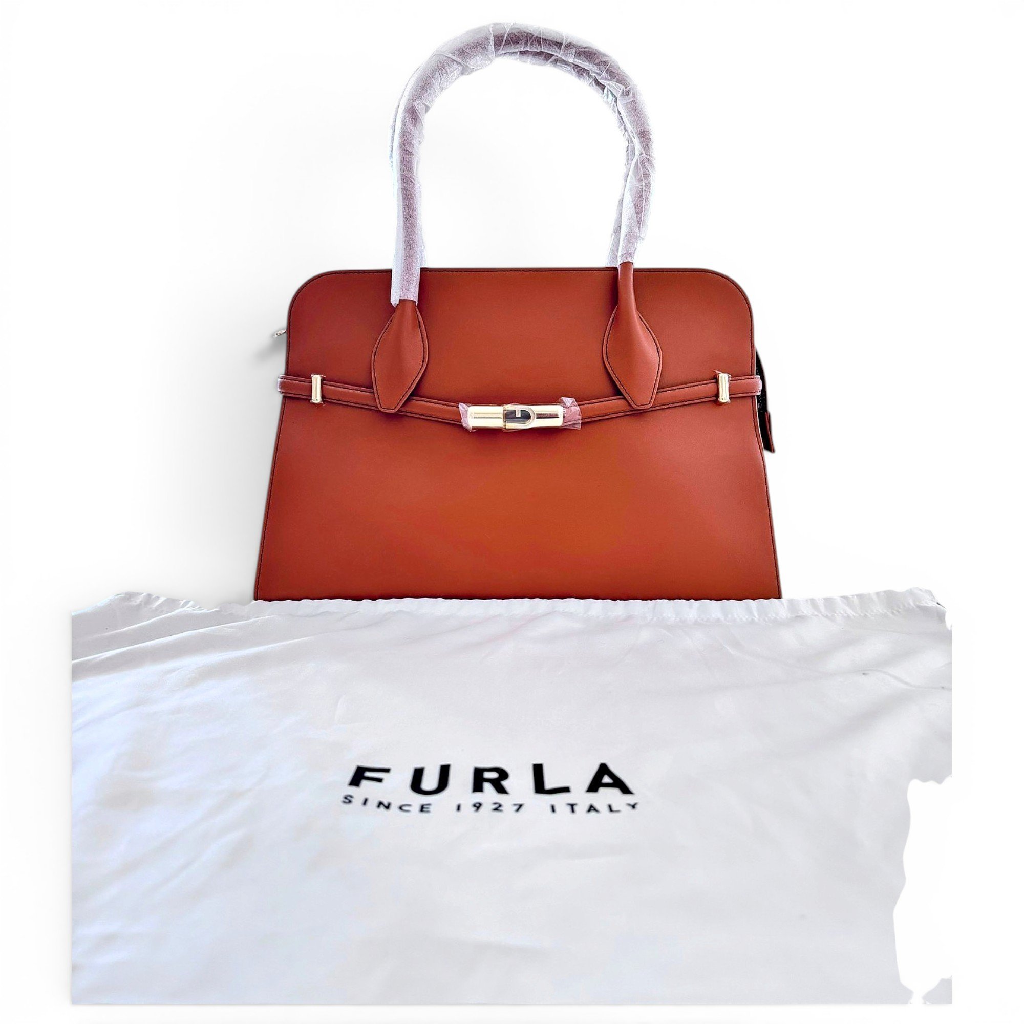 Leather handbag