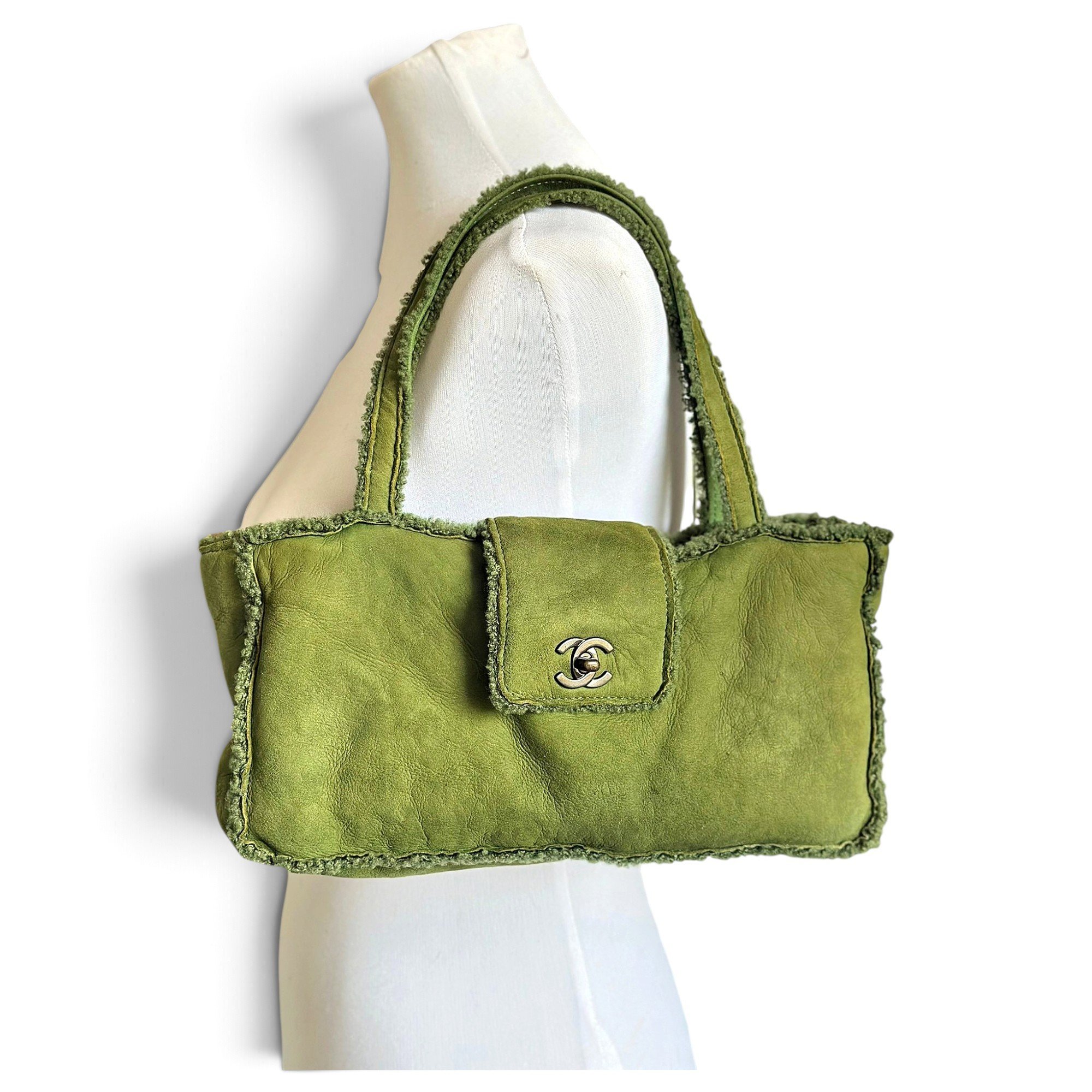 Classic CC Shopping leather tote