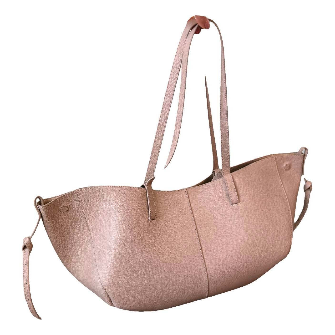 Leather tote