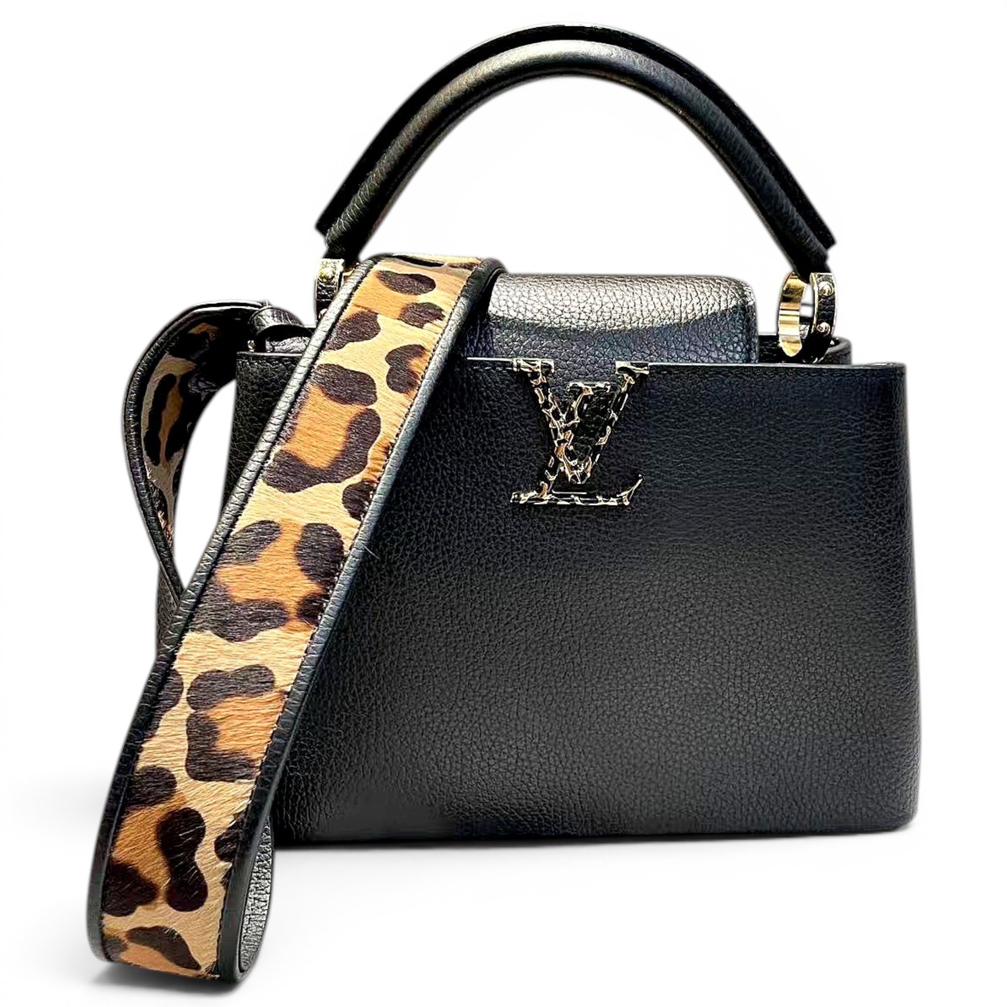 Capucines leather handbag