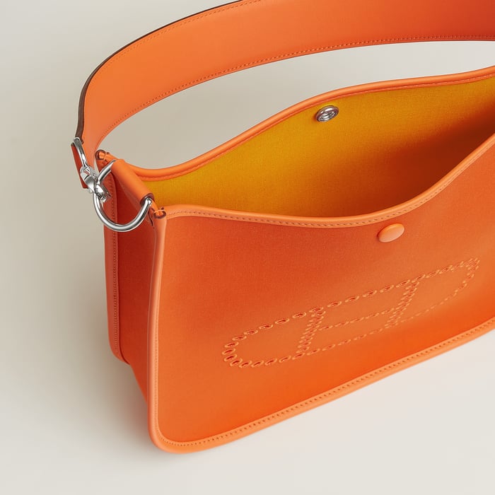Neo Evelyne 29 백