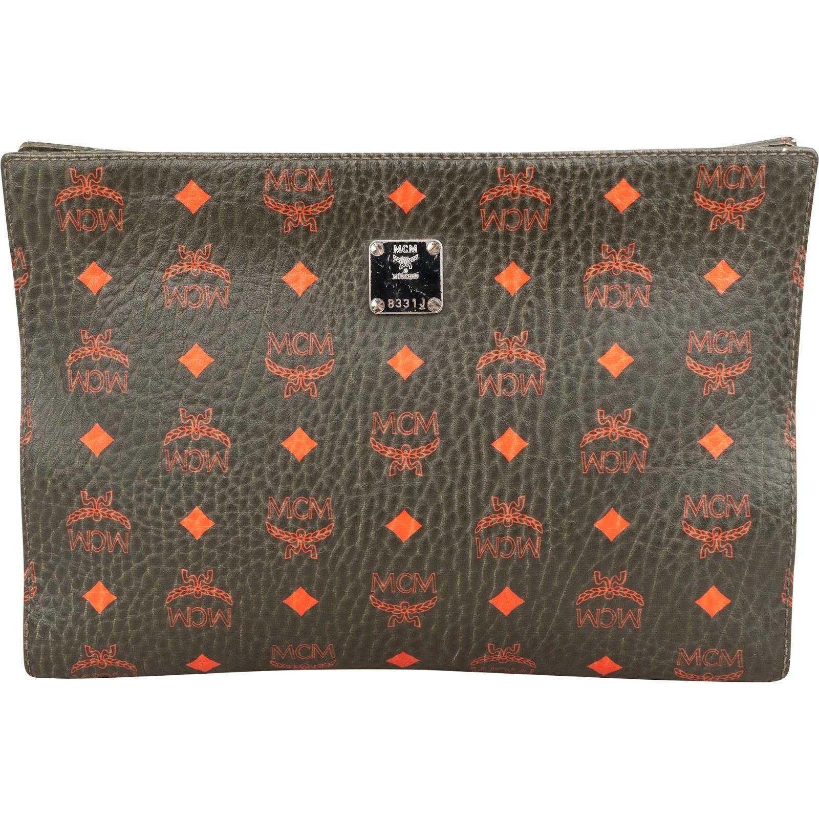 Leather clutch bag