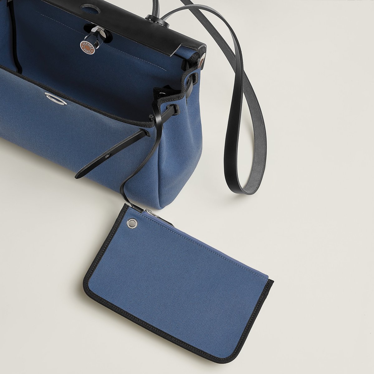 バッグ 《エールバッグ・ジップ》 31 ルトゥルネ ラッカー