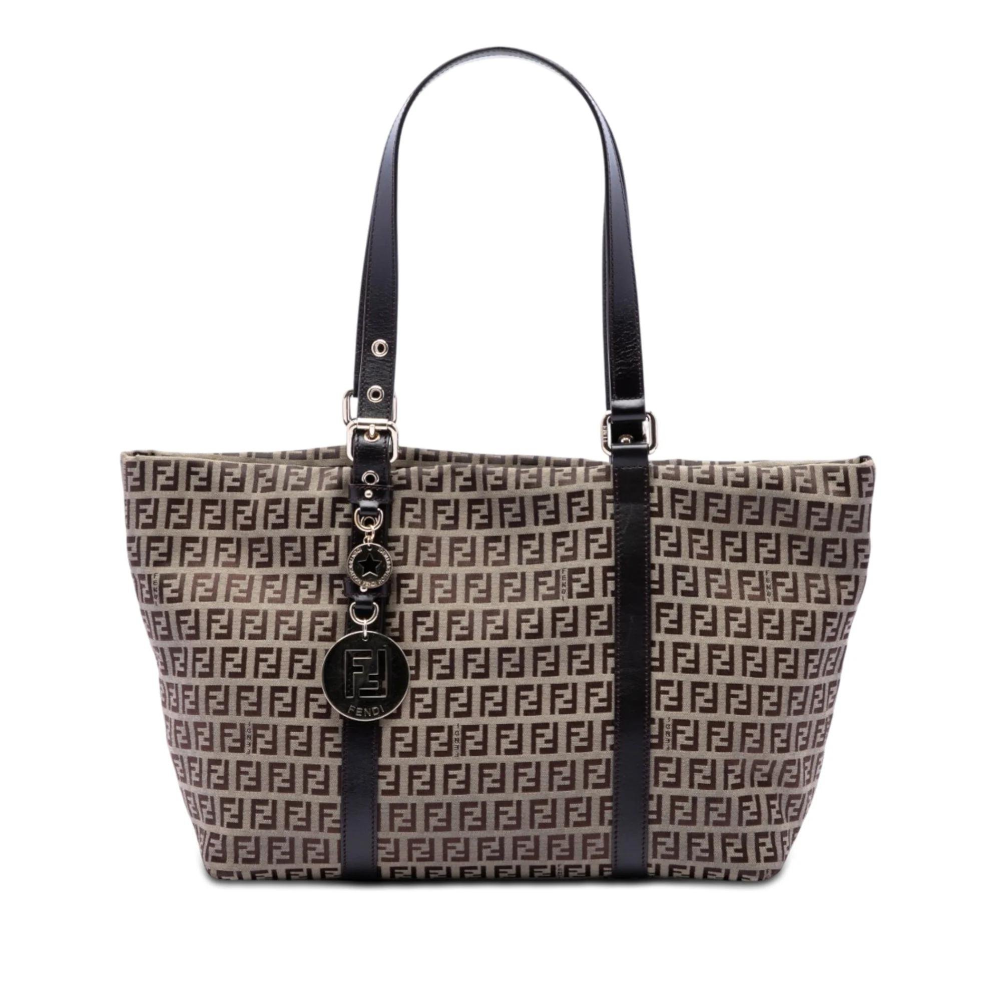 Pocket leather tote