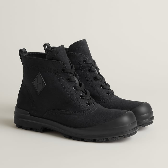 Noir Kooler Ankle Boot