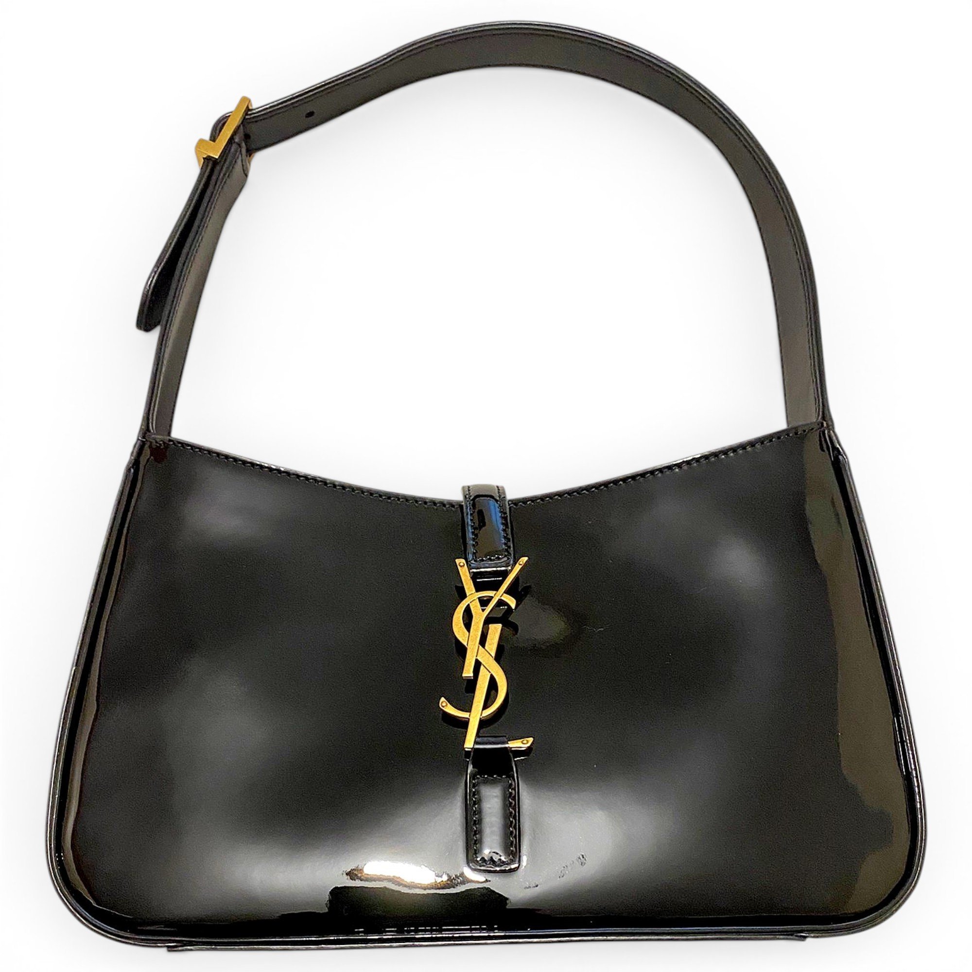 Le 5 à 7 patent leather handbag