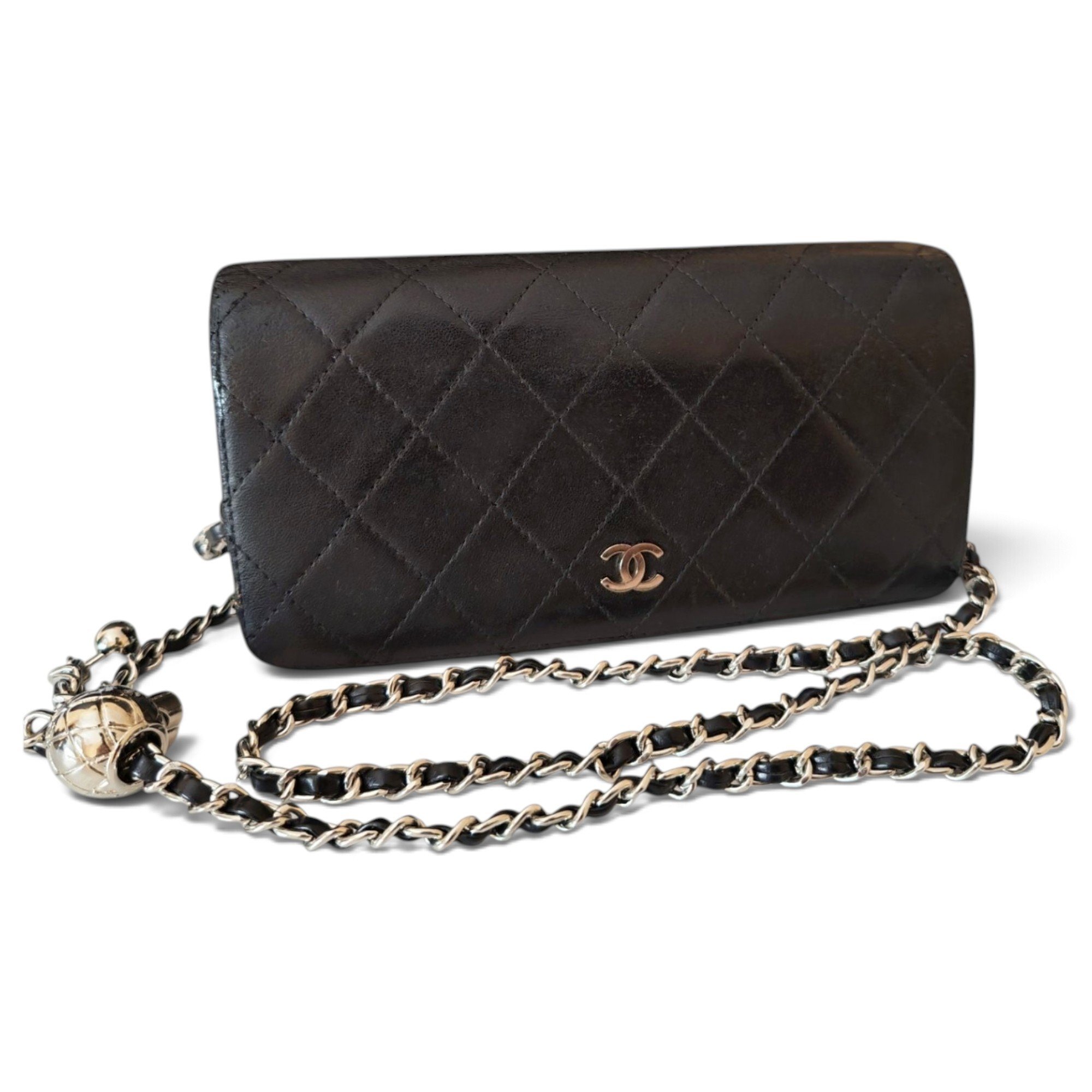 Wallet On Chain Timeless/Classique leather crossbody bag