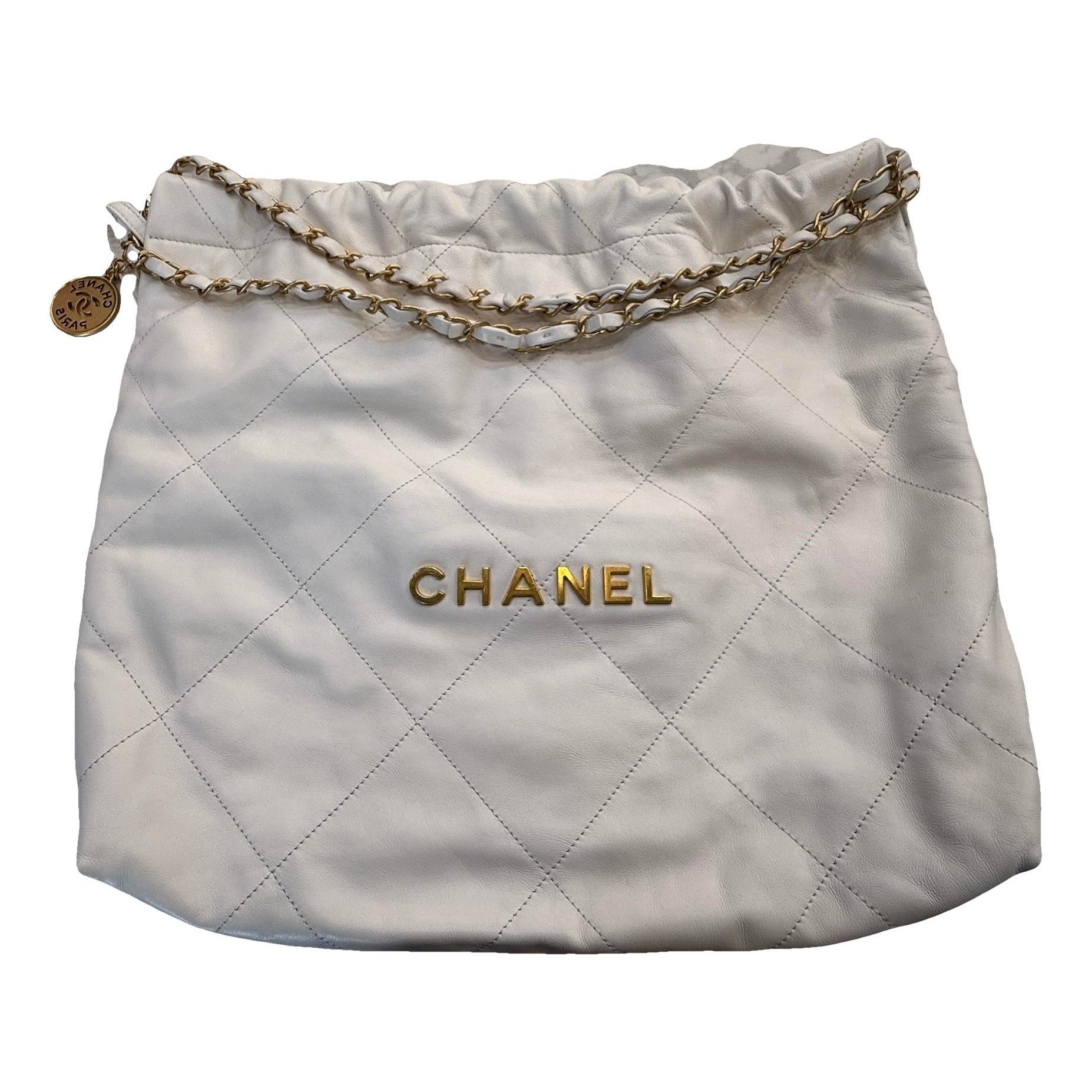 Chanel 22 leather handbag