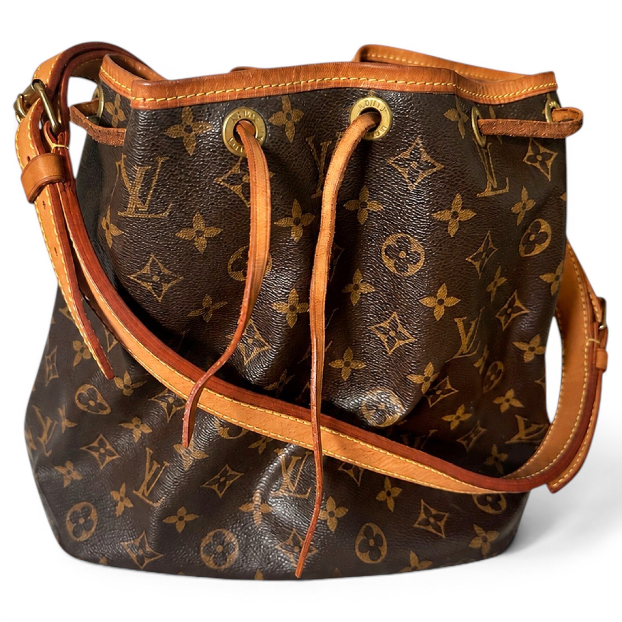 Noé leather handbag
