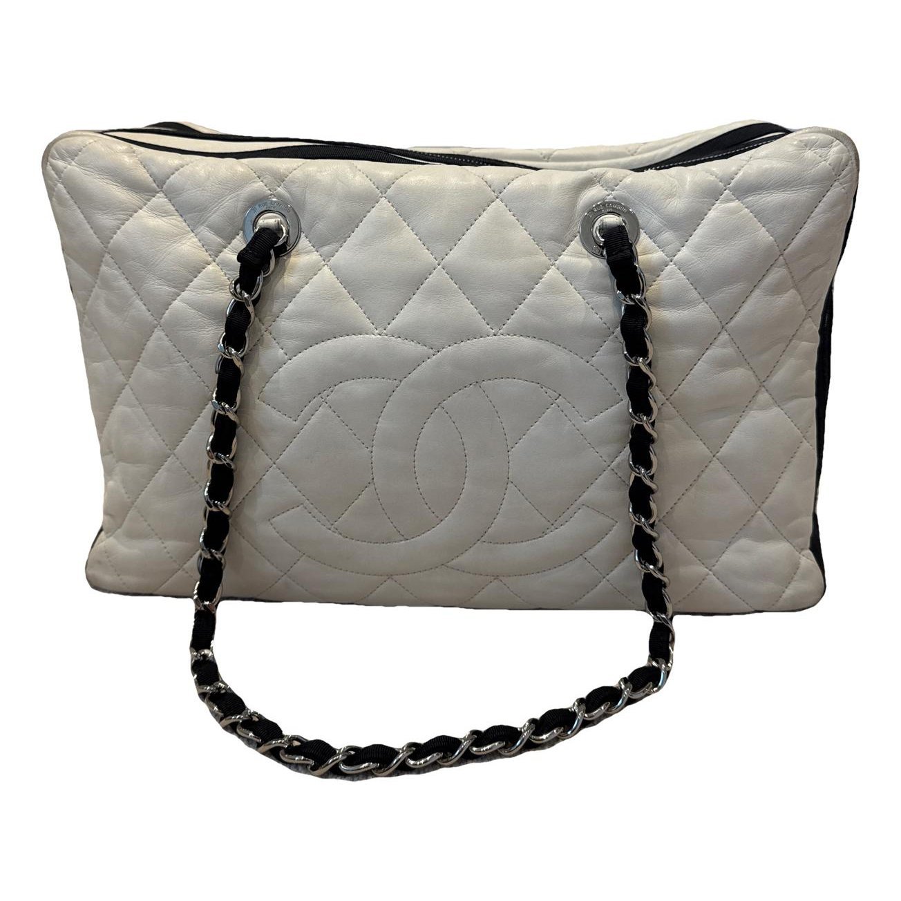 Classic CC Shopping leather tote