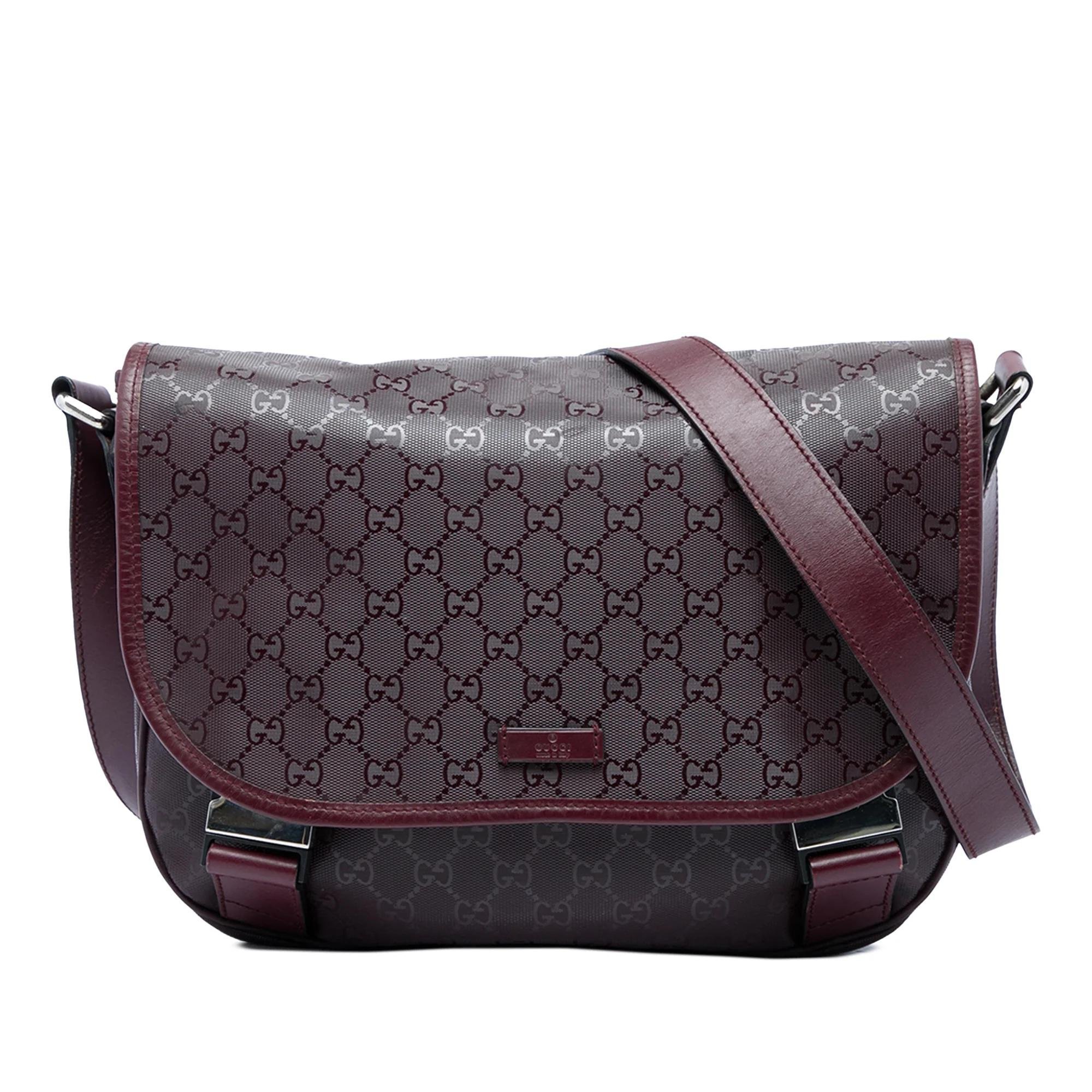 Gucci B leather handbag