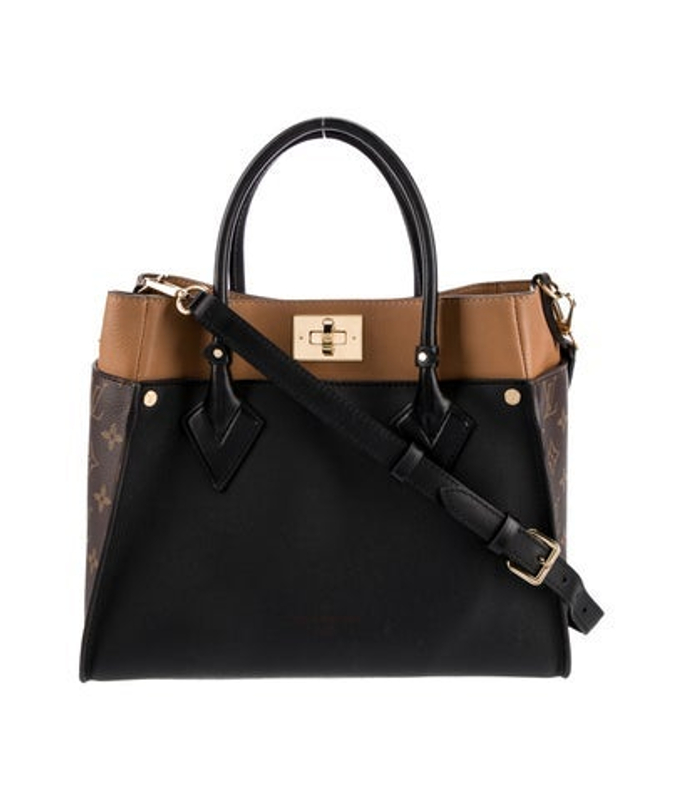 Louis Vuitton Vuitton Signature On My Side Mm