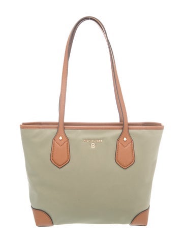 Signature Tote