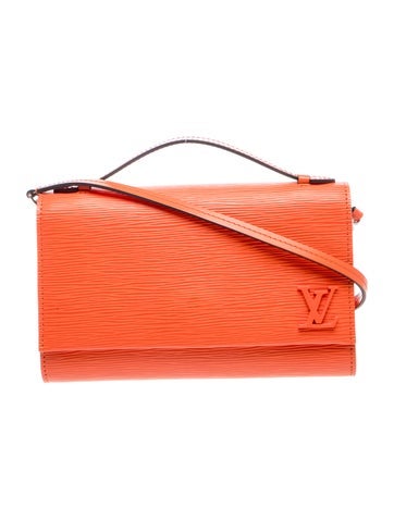 Epi Leather Pochette Cléry