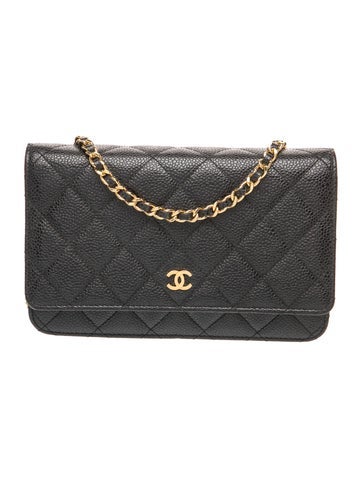 Classic Quilted Wallet On Chain