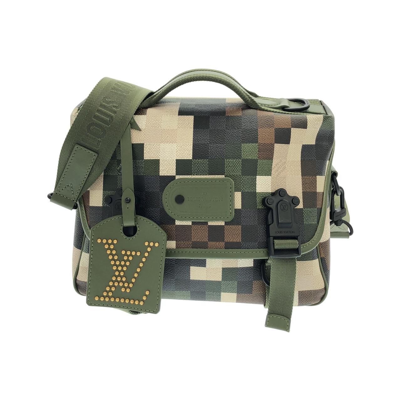 Louis Vuitton Damouflage LV Trail Messenger Shoulder Bag M24449