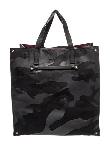 Rockstud Tote