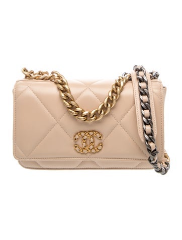 19 Wallet on Chain