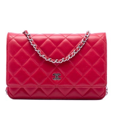 Lambskin CC Quilted Lambskin Wallet on Chain