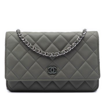 CC Quilted Lambskin Incognito Wallet On Chain