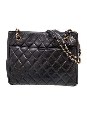 Quilted CC Shoulder Bag