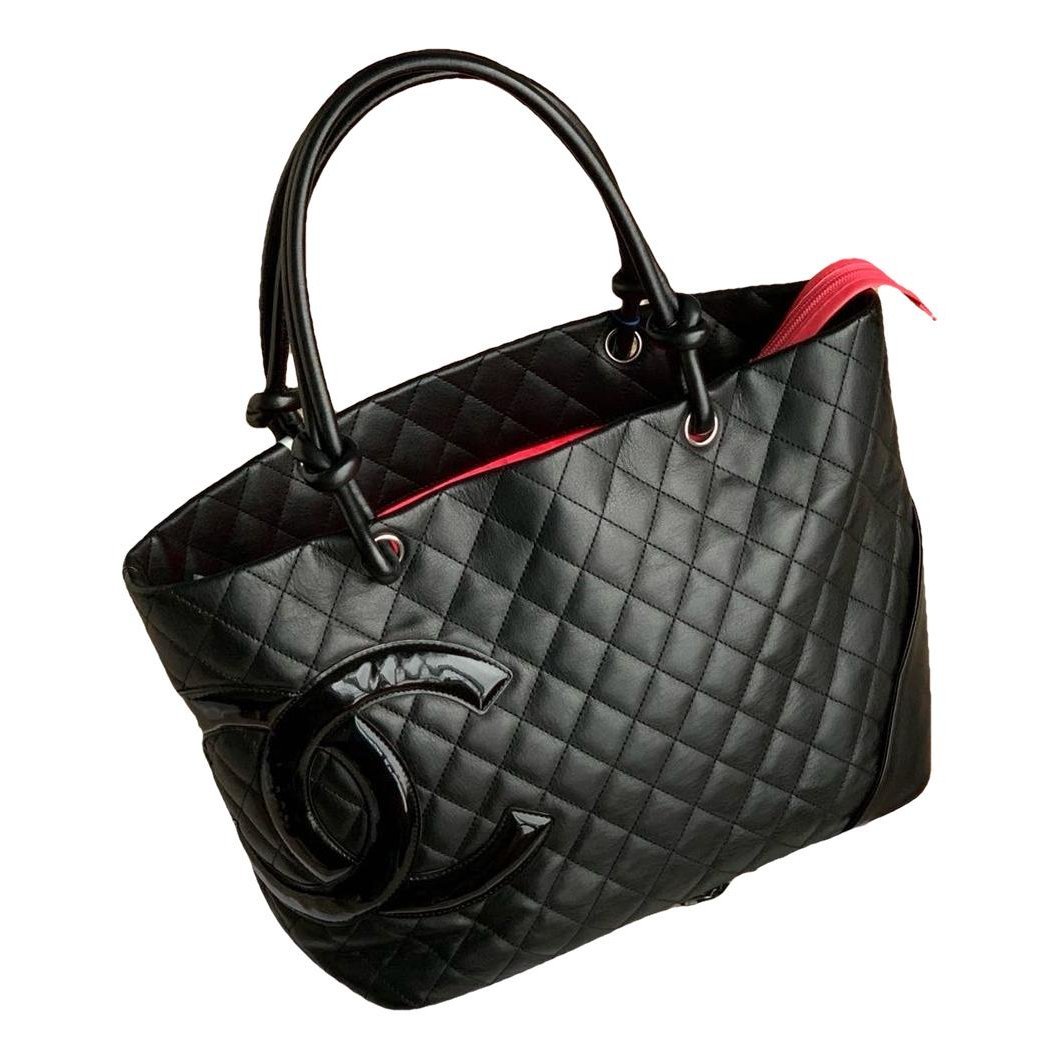 Médaillon leather handbag