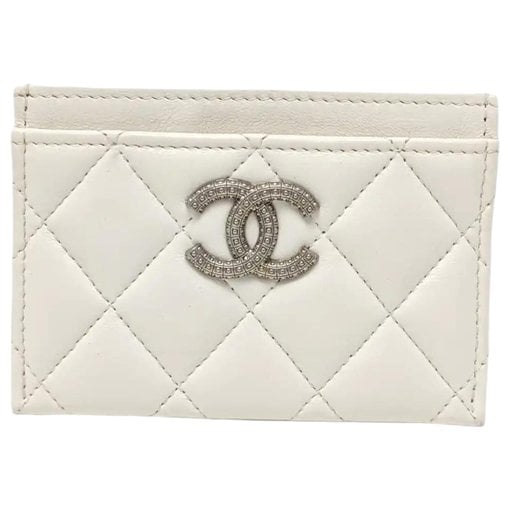 Chanel 19 handbag