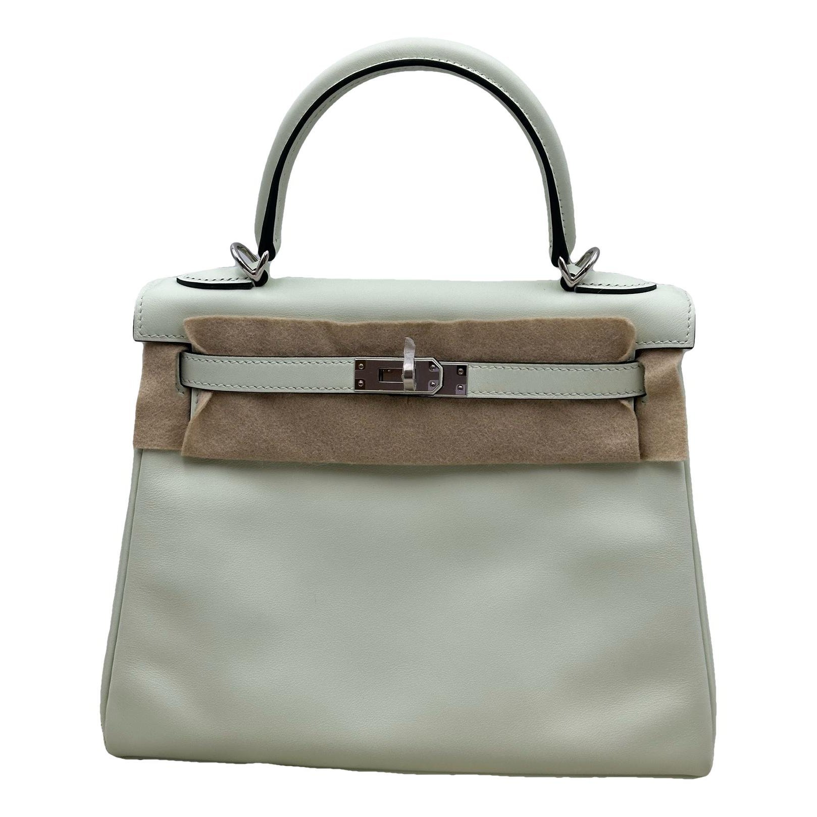 Hermes Kelly 25 Handbag Vert Fizz Swift Leather