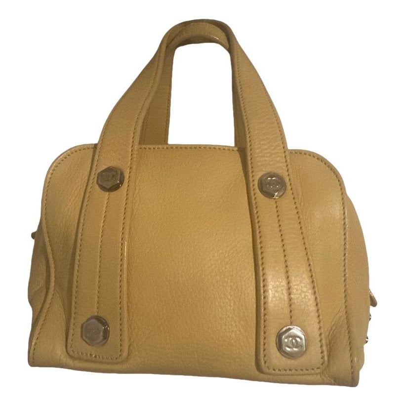 Leather tote