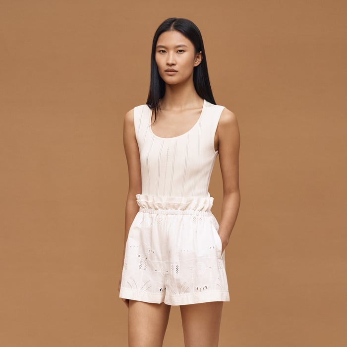 Blanc Cassé Shorts With Embroidered Pouch