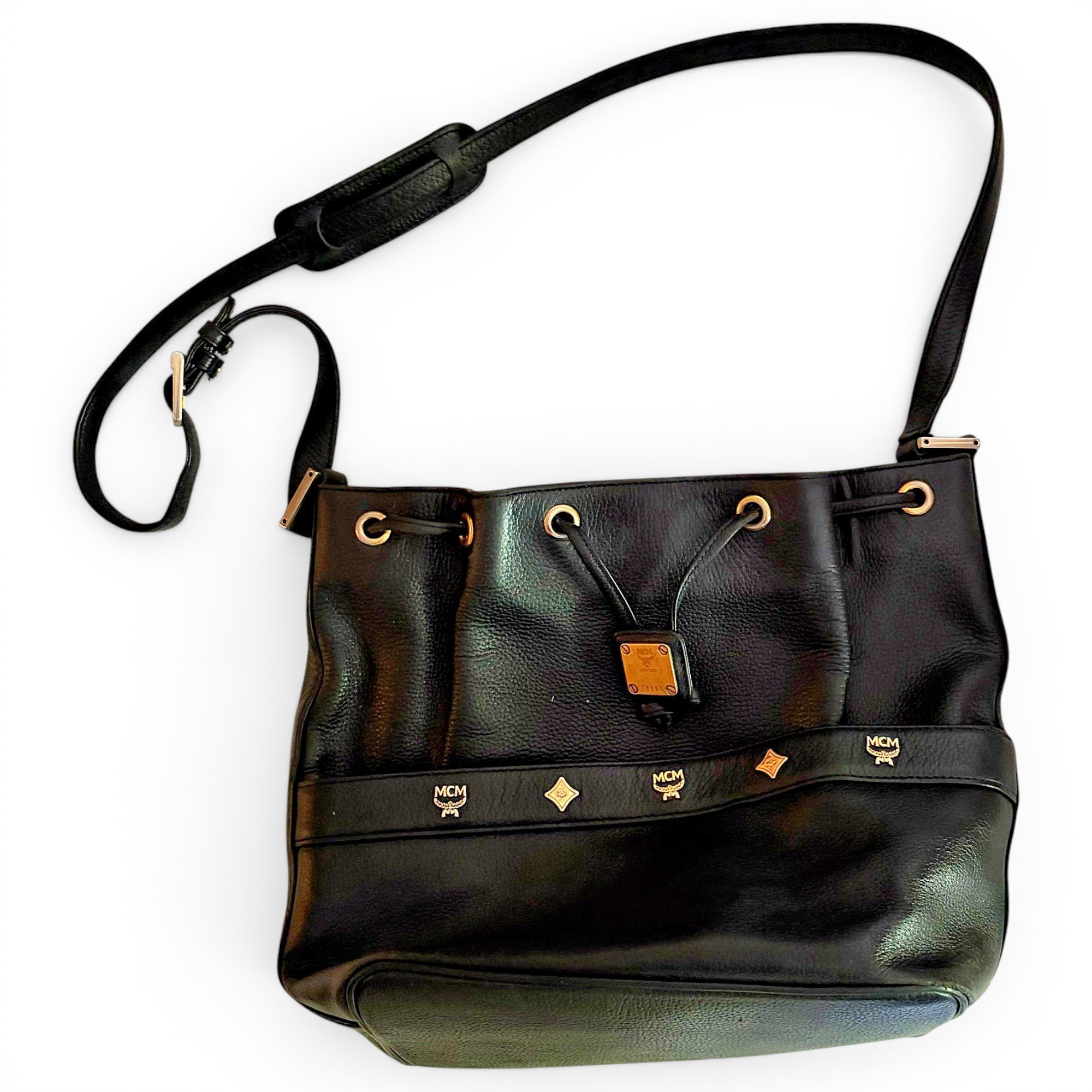 Heritage Drawstring leather bag