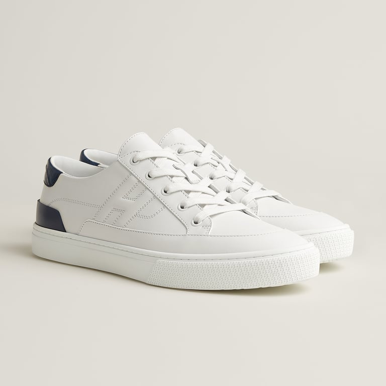 Deep sneaker