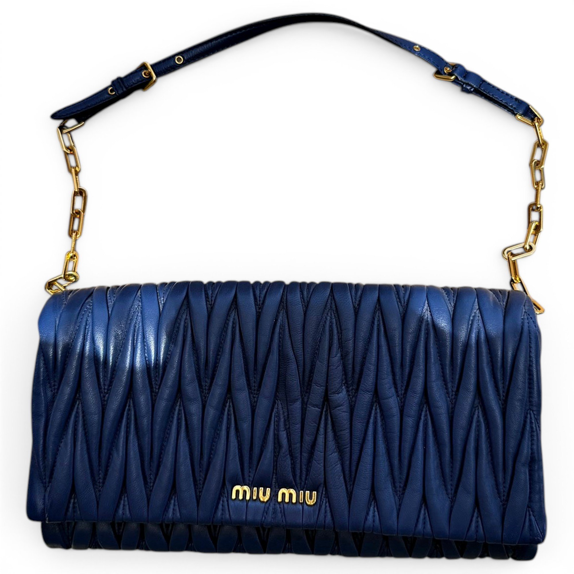 Matelassé leather handbag