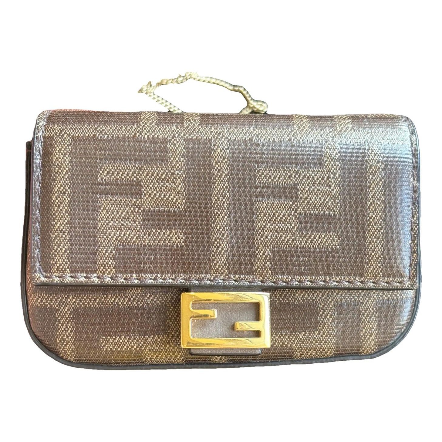 Baguette Chain Midi vinyl crossbody bag