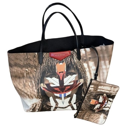 Leather tote