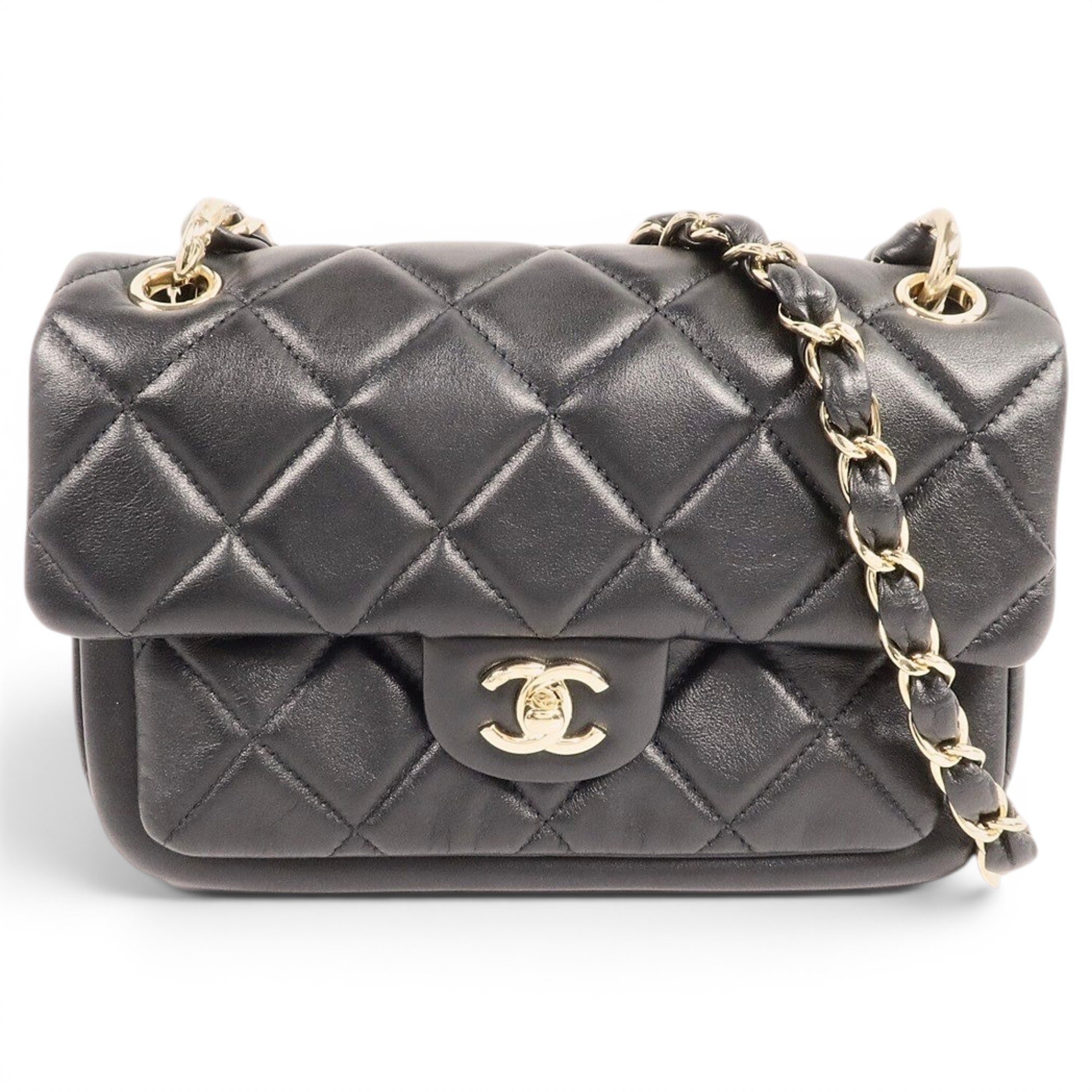Chanel 19 leather handbag