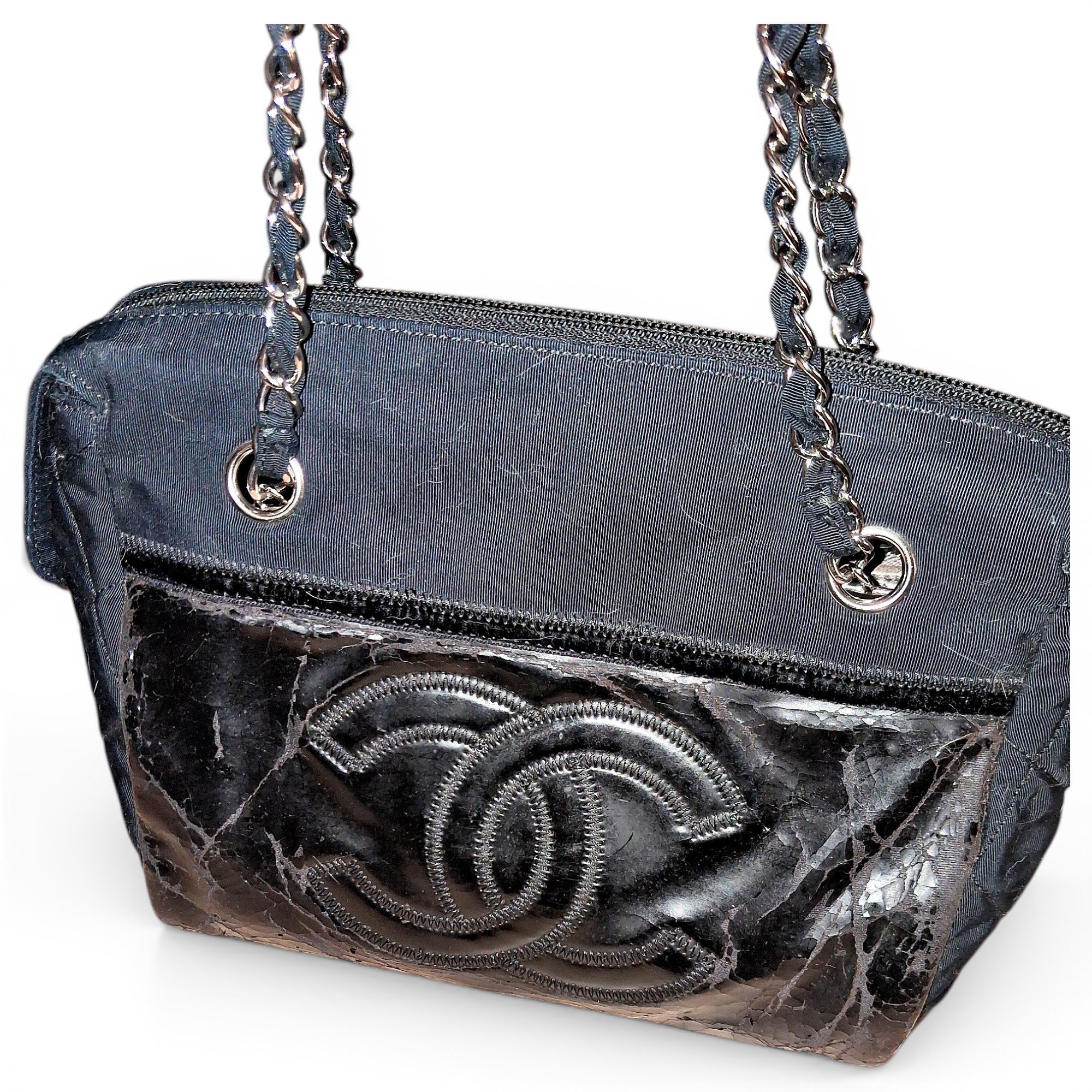 Leather handbag