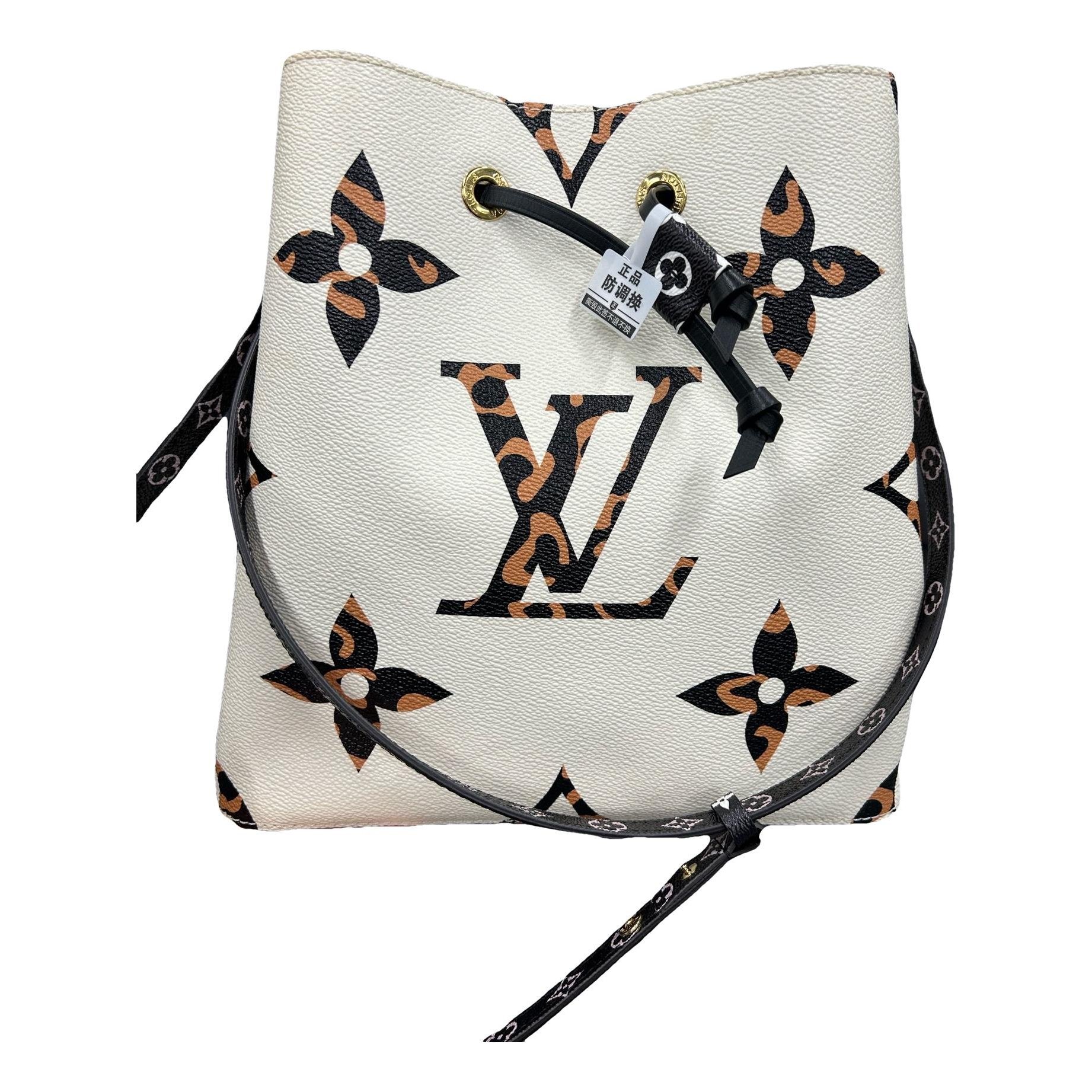 NéoNoé leather handbag