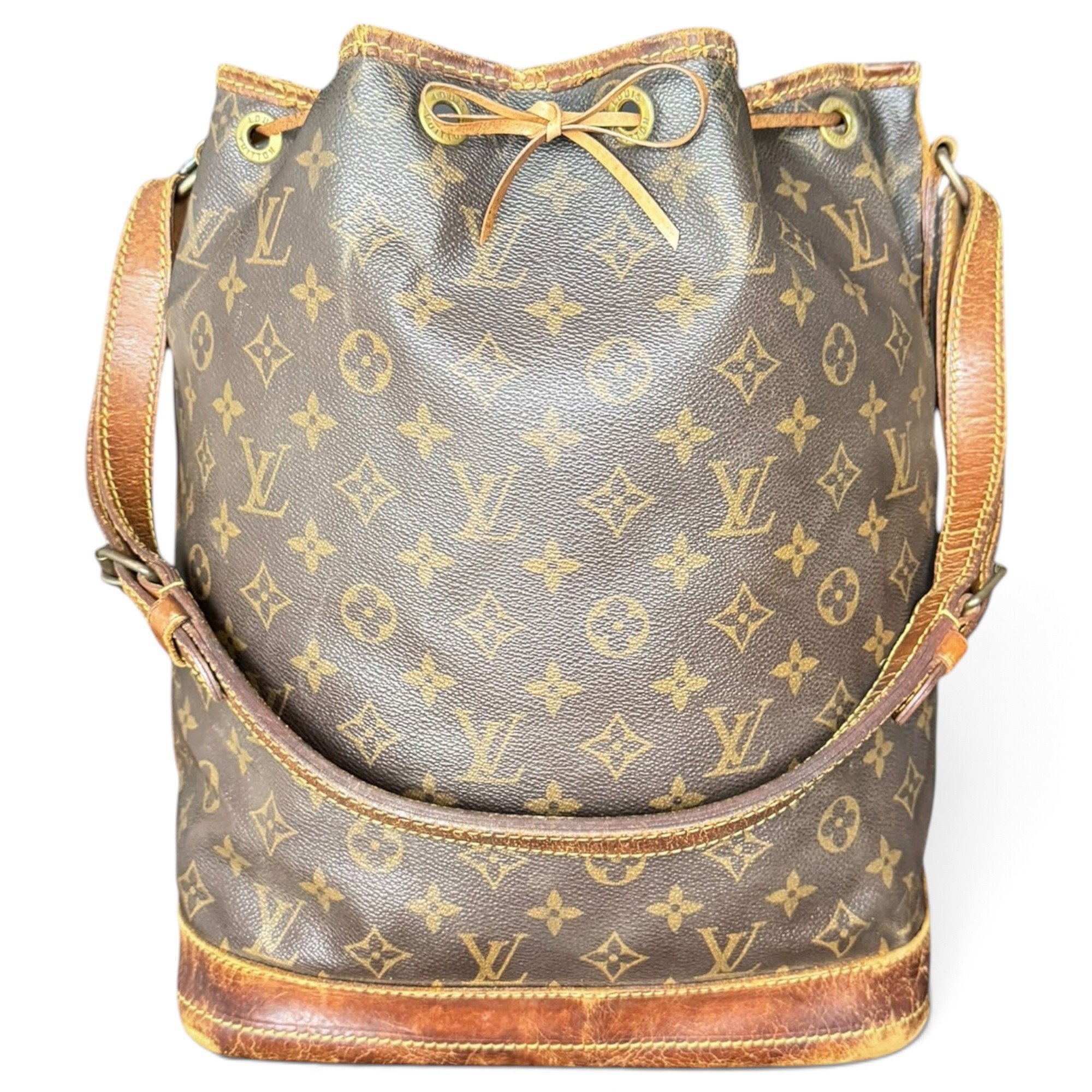 Noé leather handbag