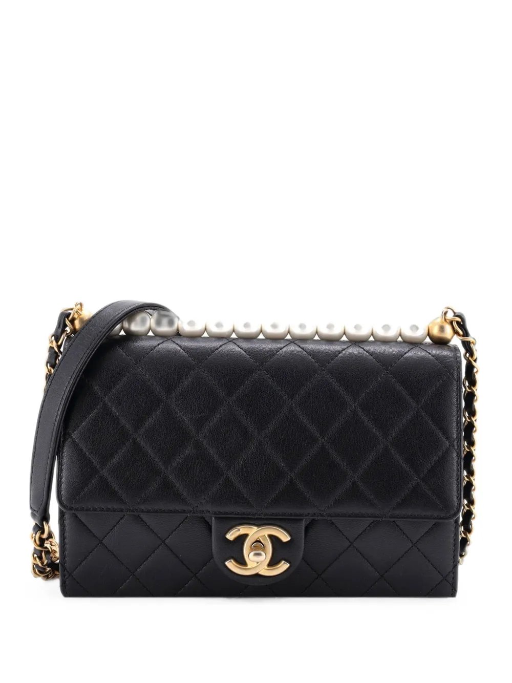Chic Pearls Flap Bag Quilted Lambskin Small shoulder bag