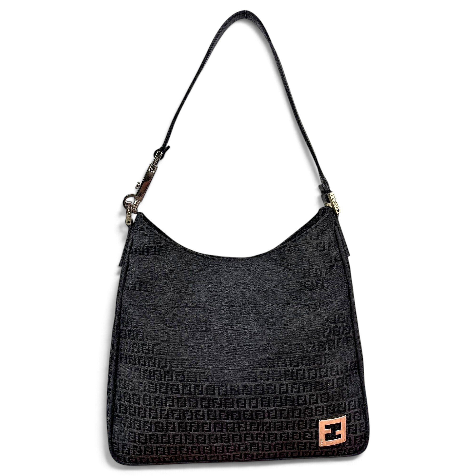 Baguette cloth handbag