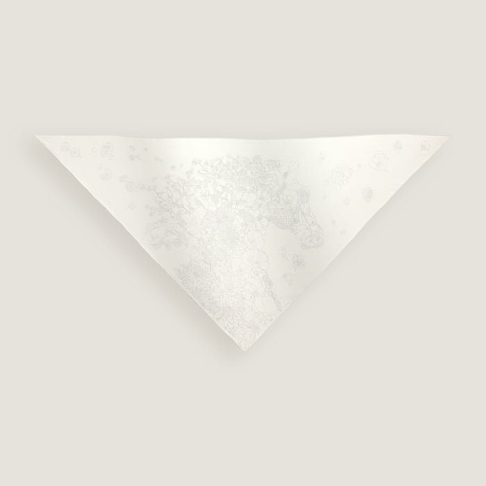 Ivoire Robe Legere Embroidered Triangle