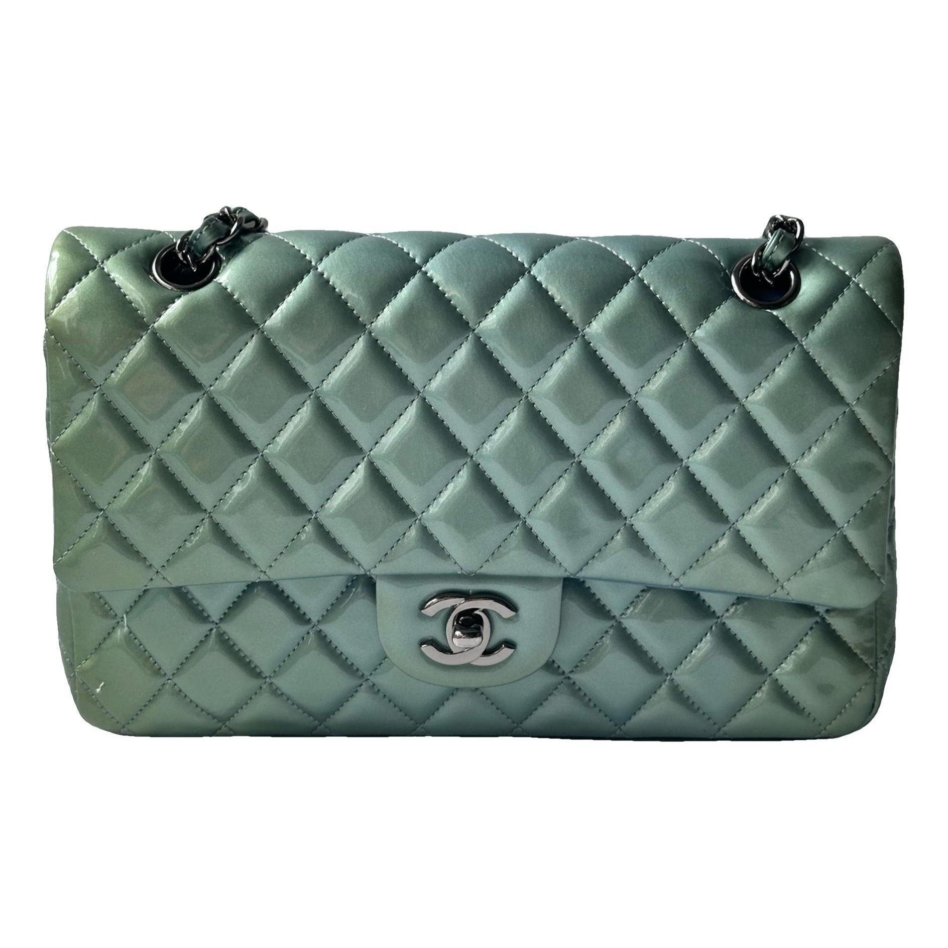 Timeless/Classique patent leather handbag