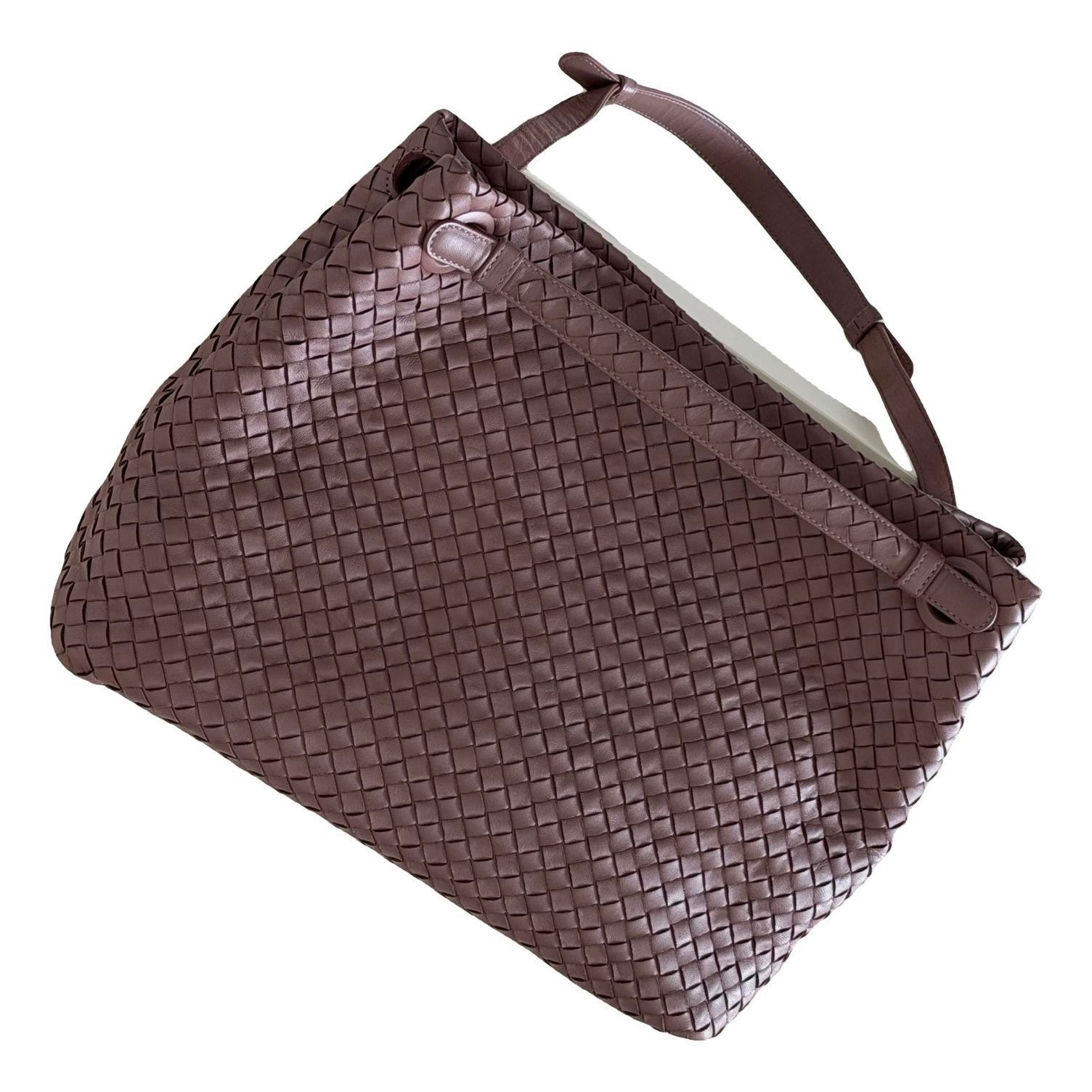 Garda leather handbag
